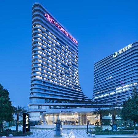 Crowne Plaza Wuhan Optics Valley, An Ihg Hotel Extérieur photo