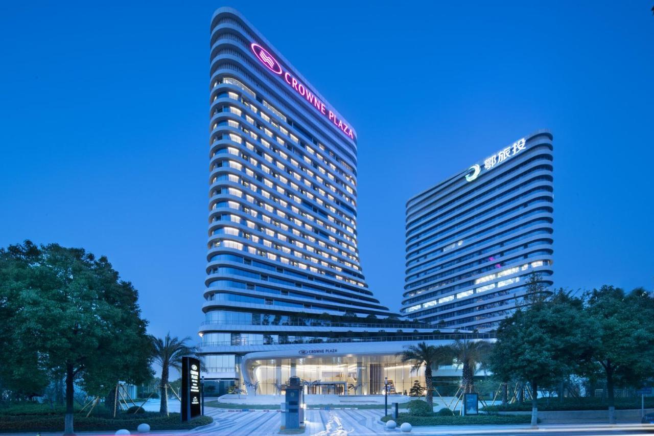 Crowne Plaza Wuhan Optics Valley, An Ihg Hotel Extérieur photo